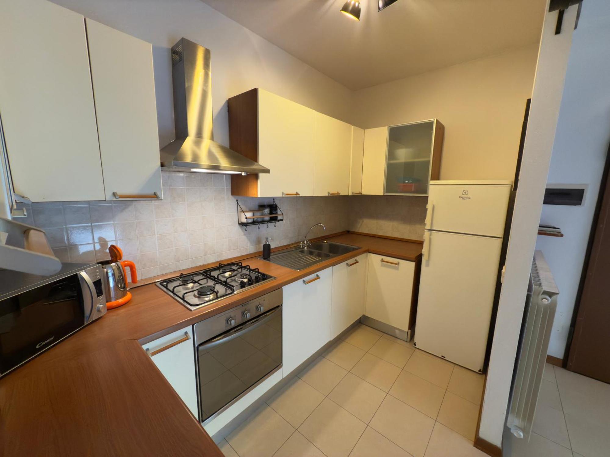 Monolocale + Ampio Terrazzo Appartement