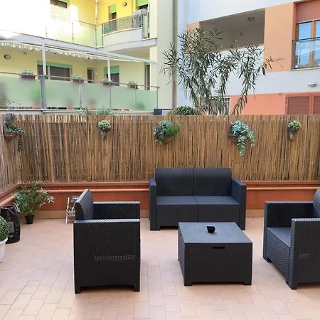 Monolocale + Ampio Terrazzo Apartment Grosseto Exterior photo