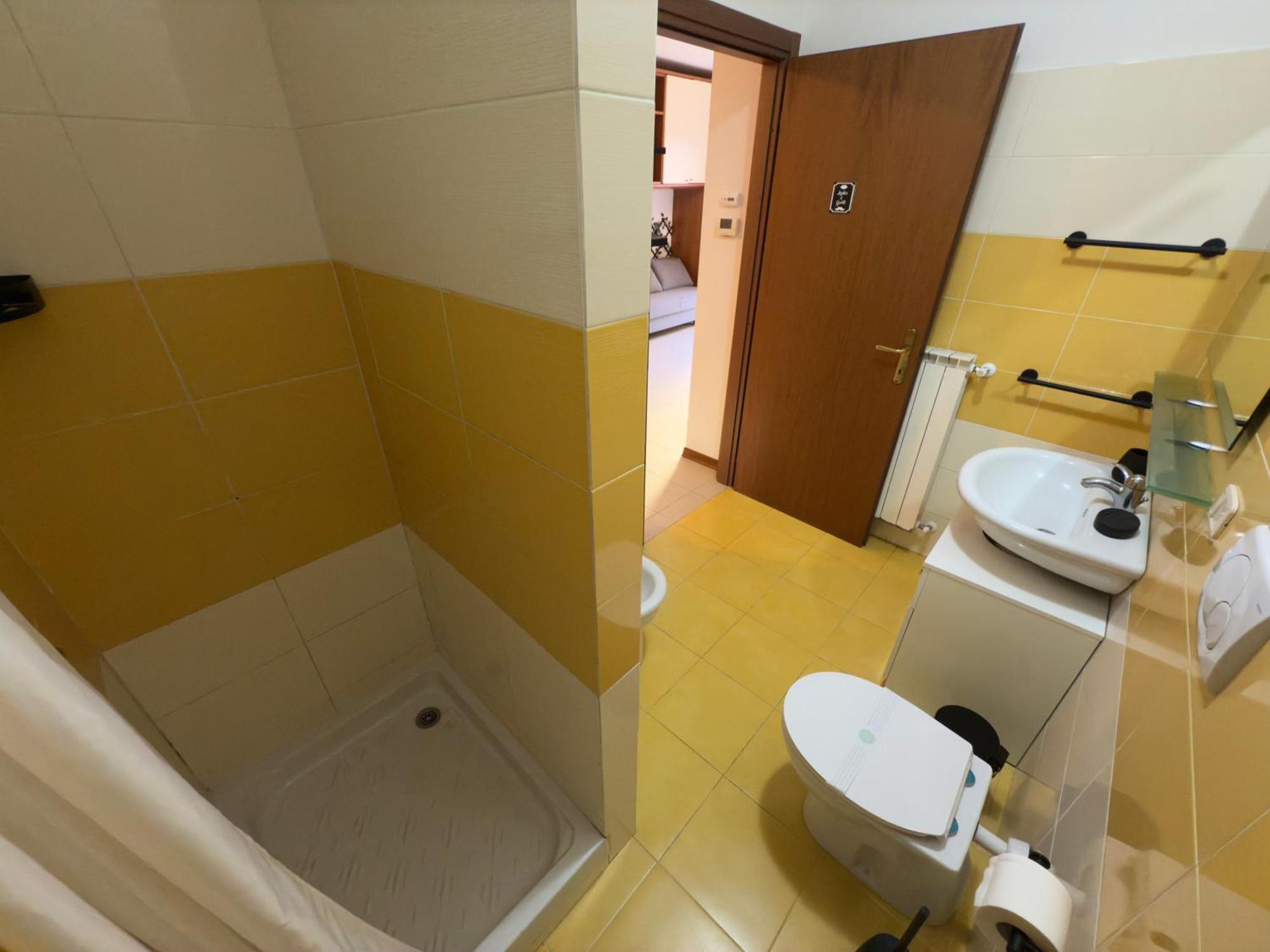 Apartment Monolocale + Ampio Terrazzo *